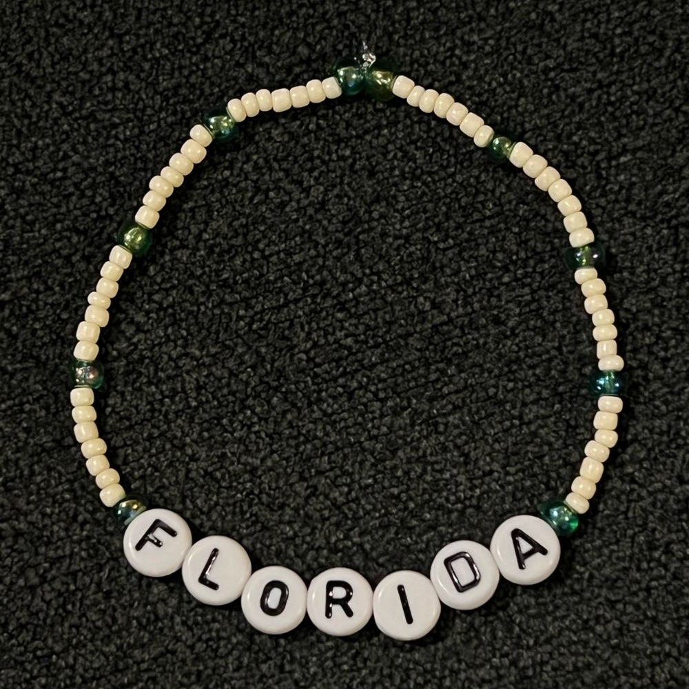 Taylor Swift tortured poets department friendship bracelet